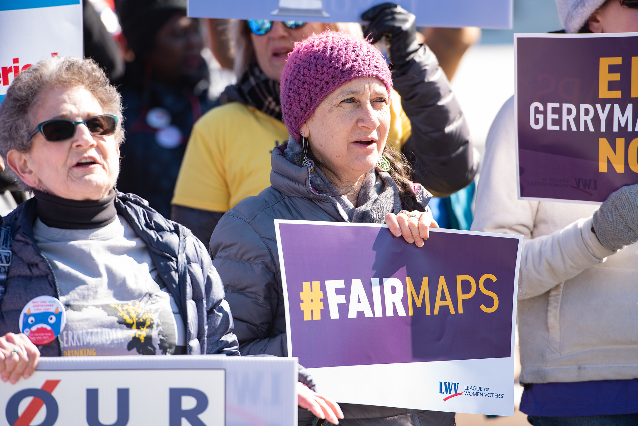 47487407611_333c7800ef_k People hold signs about Fair Maps